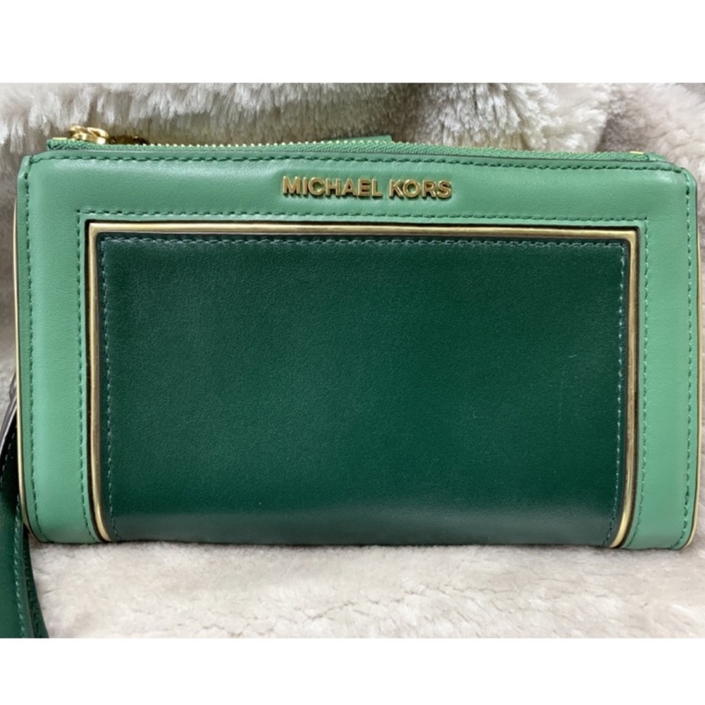 Adele Two Tone Leather Smartphone Wallet